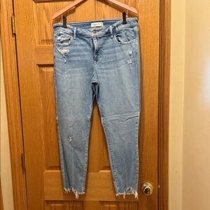 Abercrombie & Fitch Light Blue Distressed Cropped Jeans